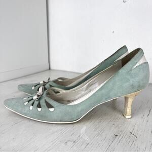 Gianni Bini Adrianne seafoam white pointed toe suede heels size 8